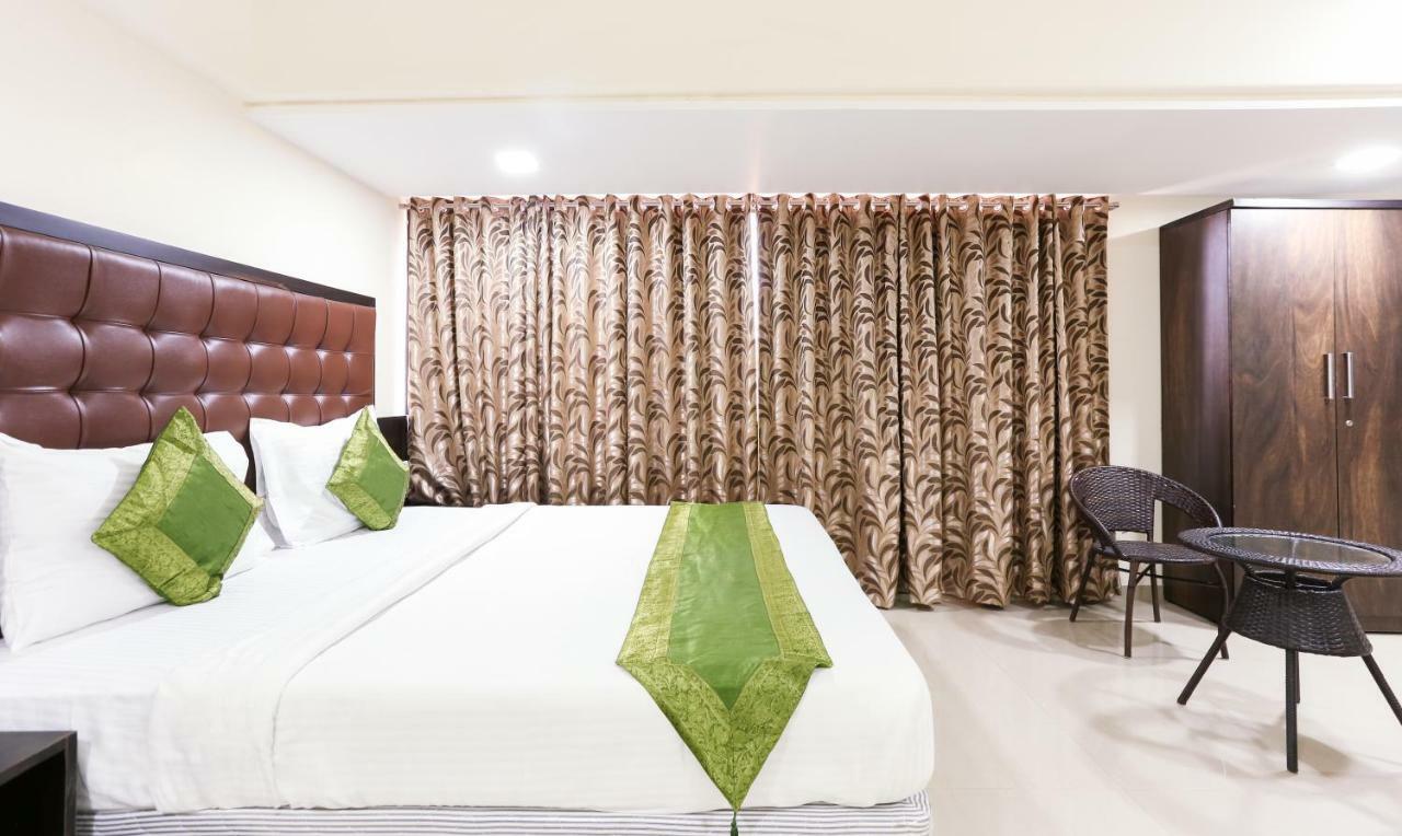 Treebo Trend Aviva Suites Mumbai  Buitenkant foto