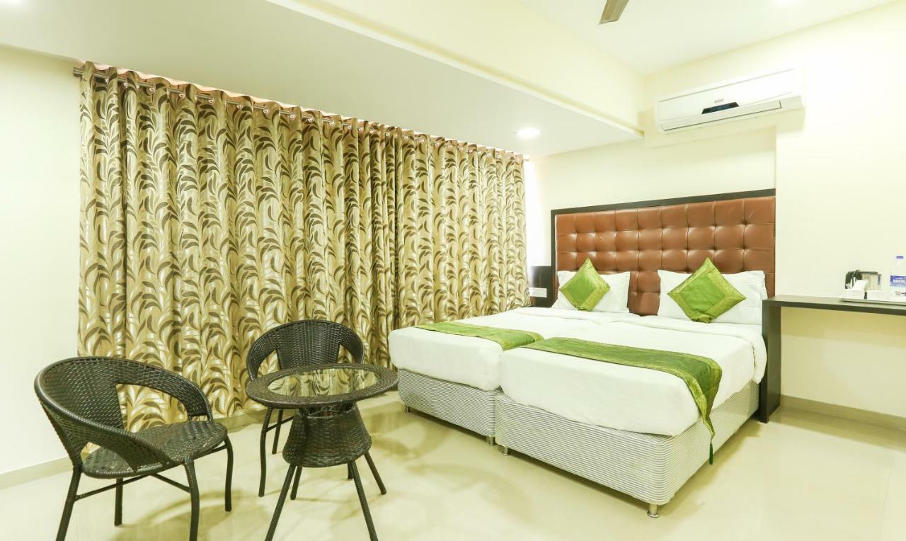 Treebo Trend Aviva Suites Mumbai  Buitenkant foto
