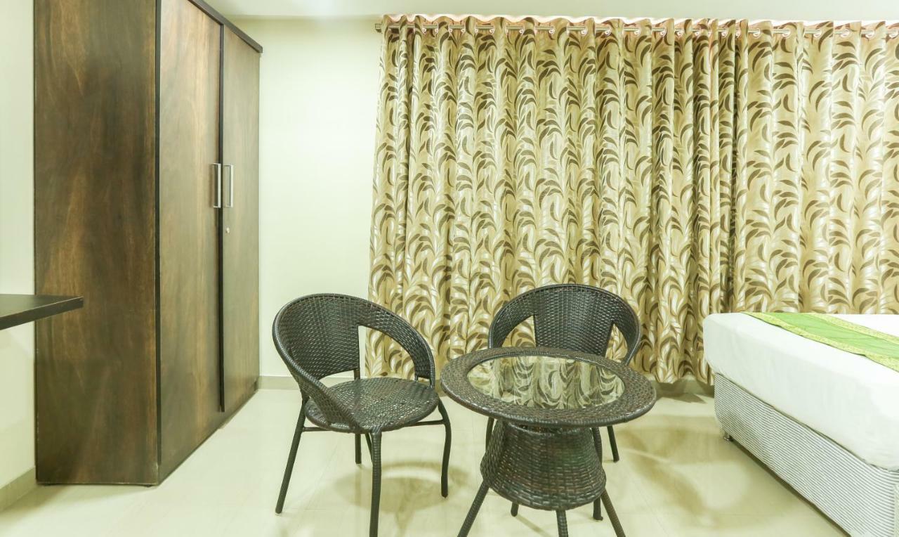 Treebo Trend Aviva Suites Mumbai  Buitenkant foto