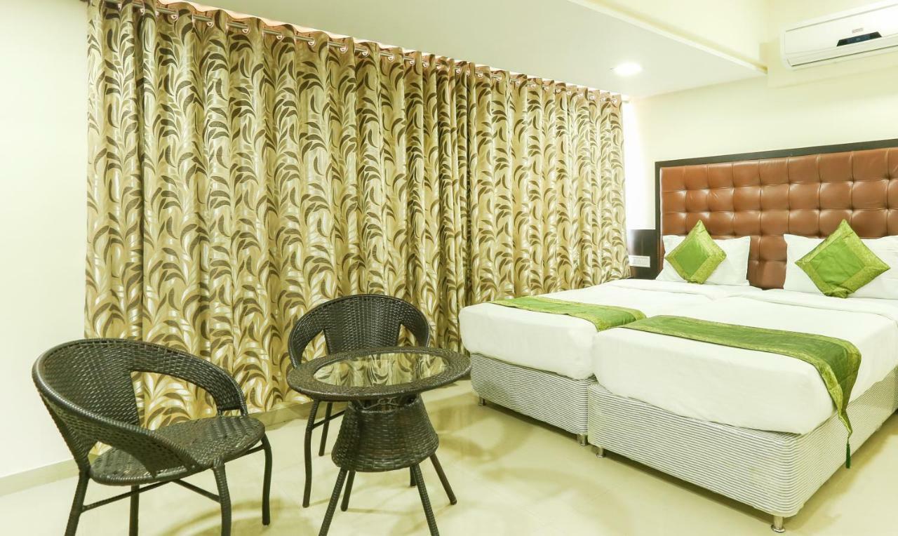 Treebo Trend Aviva Suites Mumbai  Buitenkant foto